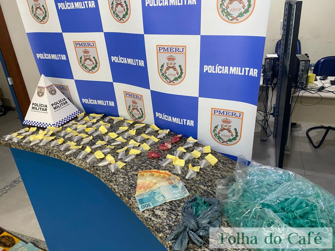 Policiais encontram droga enterrada em Piraí