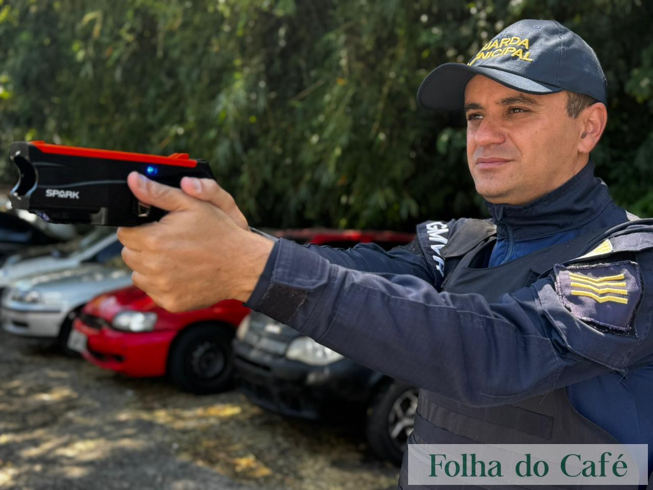 Guardas municipais de Volta Redonda recebem capacitação em armamentos não letais