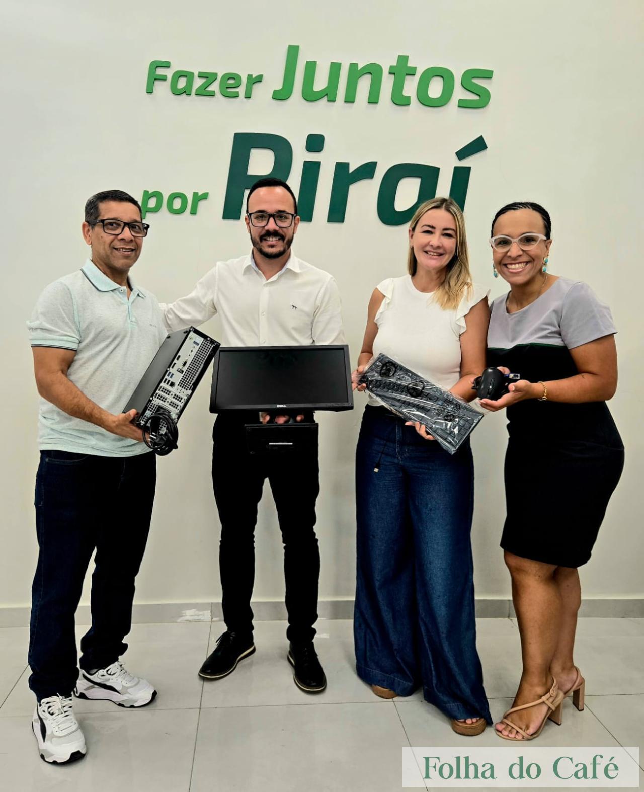 Piraí - Sicredi realiza doação de computador à ACEPI