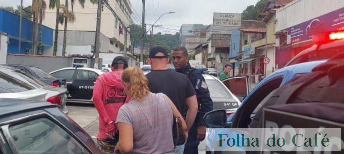 Piraí - Homem é preso por ameaçar matar a própria irmã