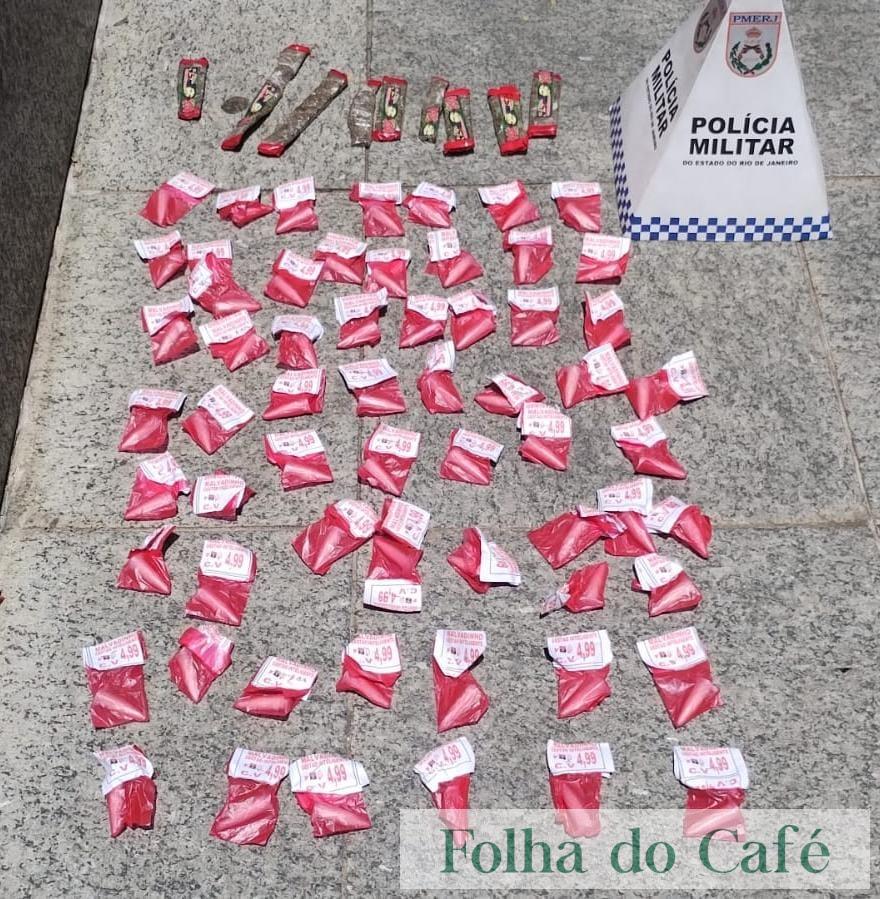 Piraí - Polícia apreende drogas em imóvel abandonado no bairro Rosa Machado