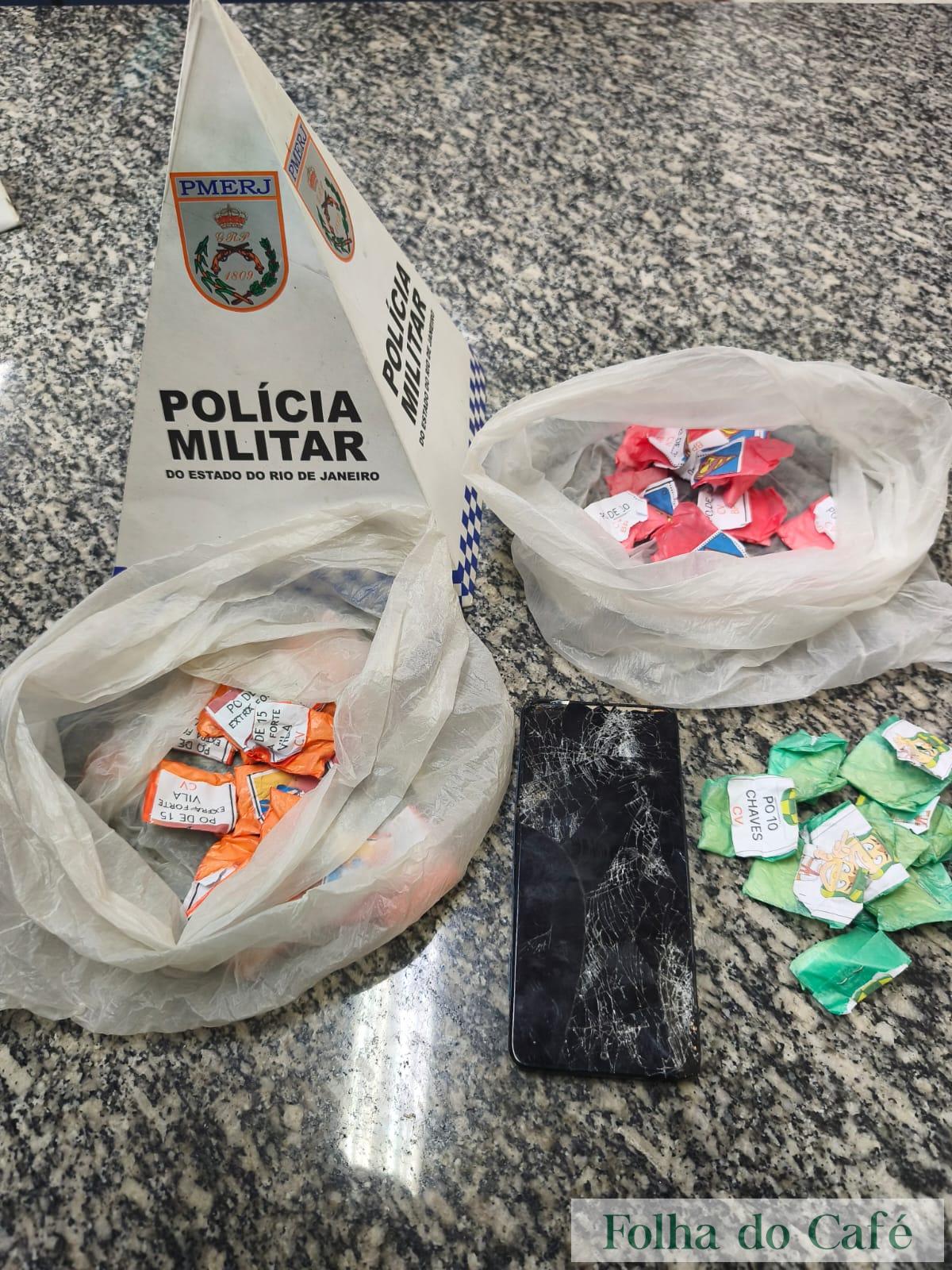 Suspeito é detido e drogas são apreendidas no bairro Vila Helena