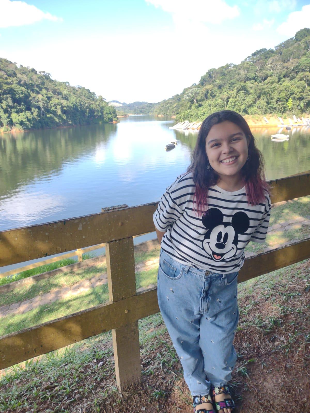 Navegue pela Categoria de Olhar Juvenil