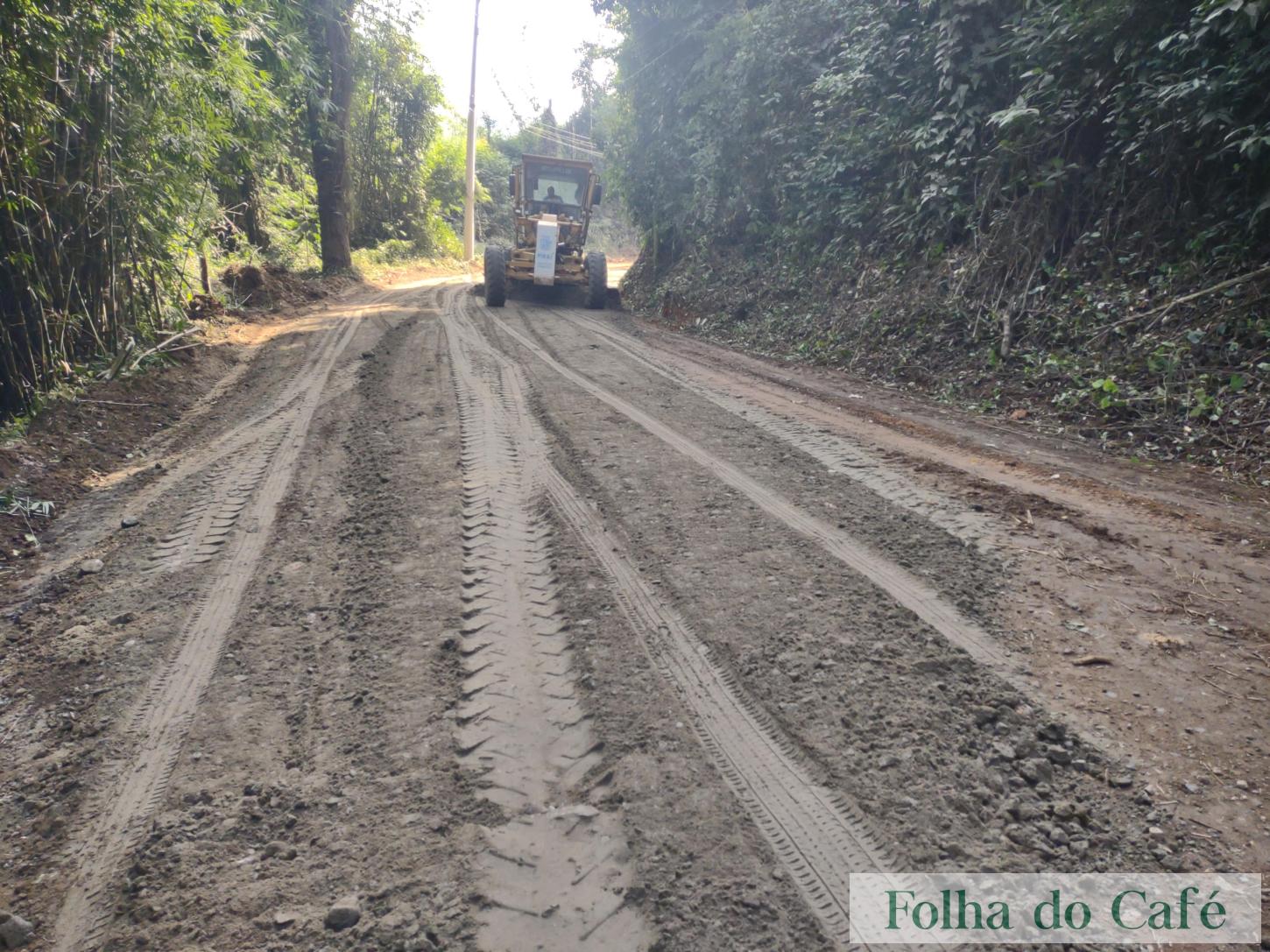 Prefeitura de Piraí intervém na RJ-141 e realiza manutenção emergencial em estrada estadual após matéria da Folha do Café
