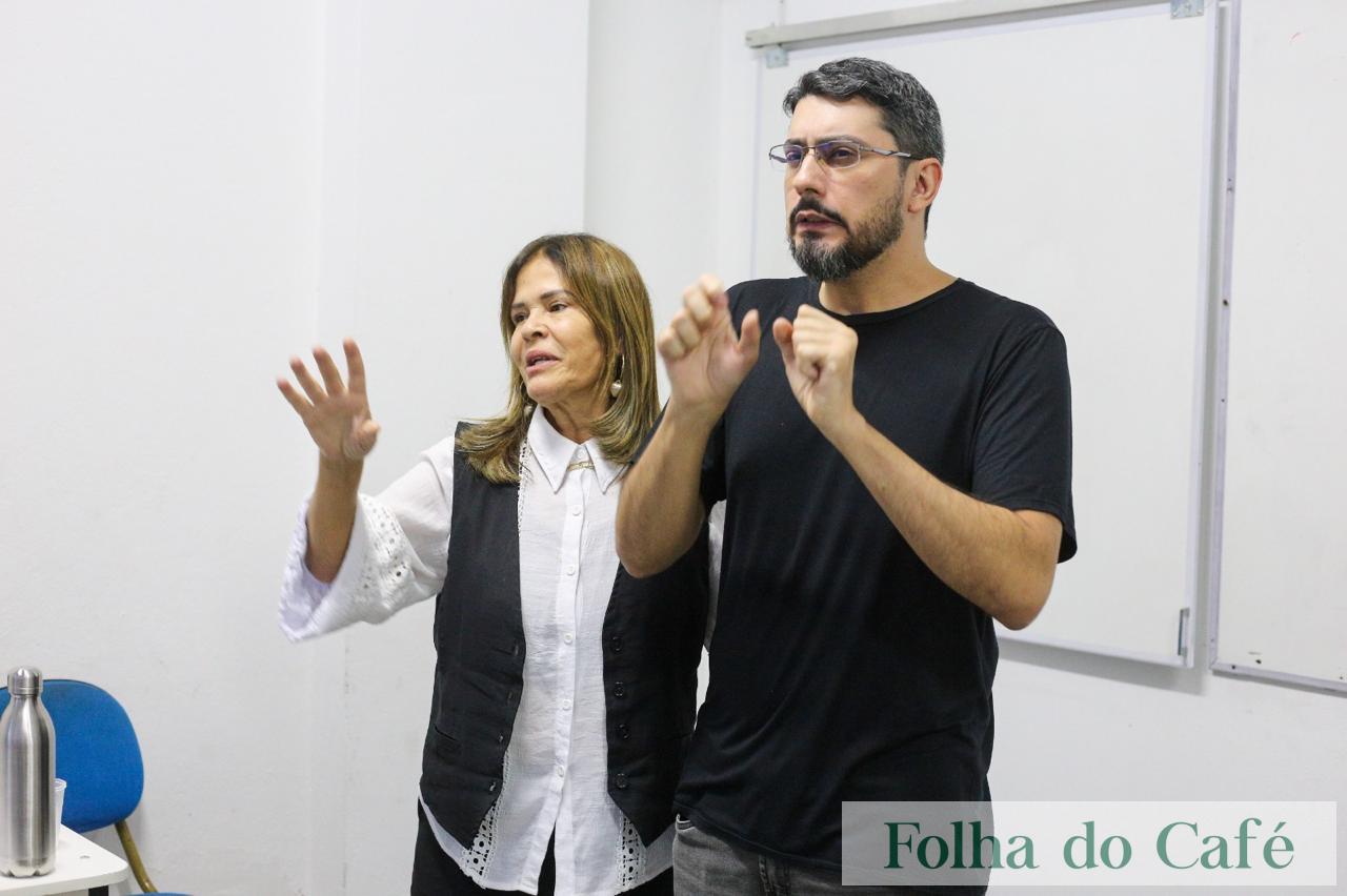 Prefeitura de Volta Redonda inicia curso de Libras para servidores municipais