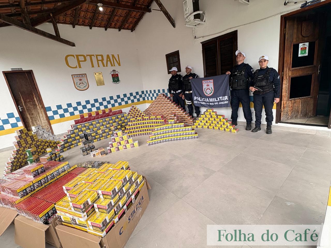 Piraí - Policiais Militares apreendem carga de charutos contrabandeados 