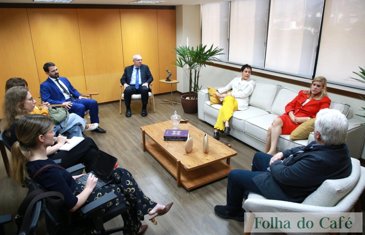 Cuca Legal: OAB-RJ e UFRJ firmam parceria para projeto de acolhimento psicológico destinado à advocacia