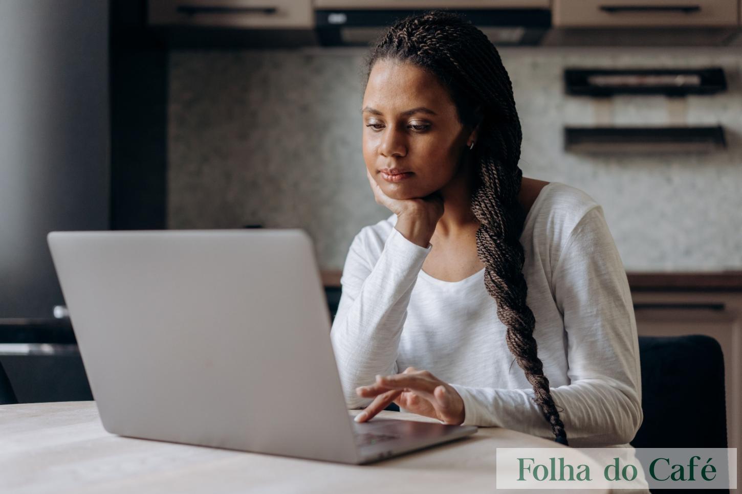 Cuidar de quem cuida: SUS oferece atendimento psicológico online para mães atípicas e mulheres em situação de violência