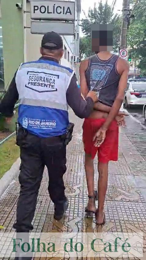 Volta Redonda - Segurança Presente prende três suspeitos de roubo na Vila Santa Cecília