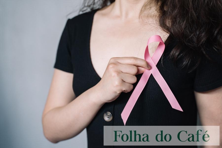 Outubro Rosa: Entenda quais são os sinais do câncer de mama e como fazer o exame