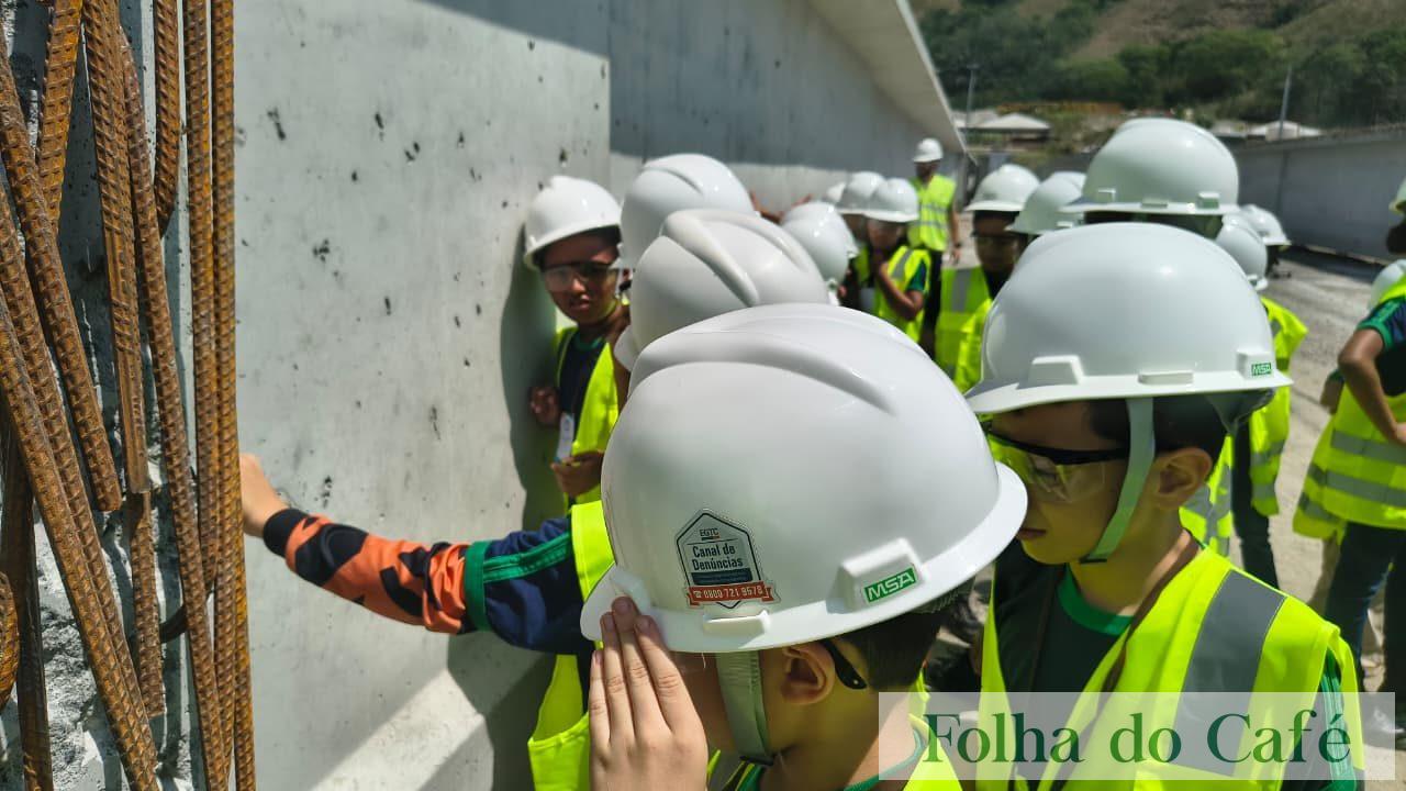 RioSP apresenta obras da Serra das Araras a estudantes de escola municipal de Piraí