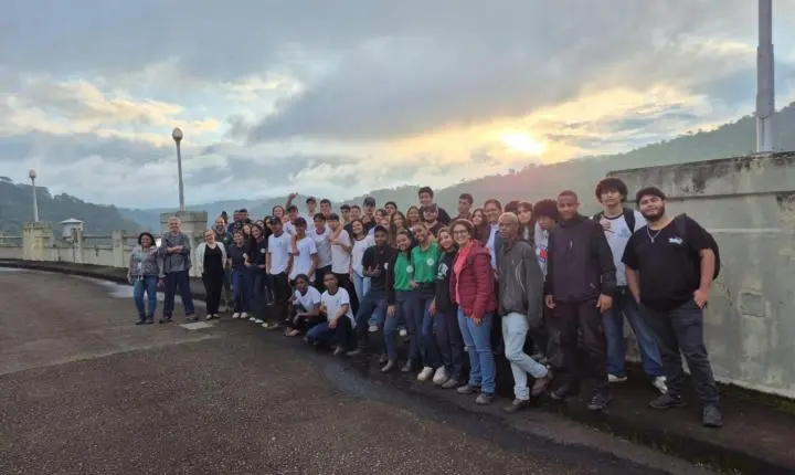 Alunos visitam área preservada em Piraí na Semana do Meio Ambiente