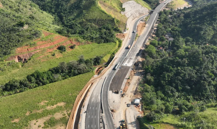 Desmontes de rochas na Serra das Araras acontecem nos dias 13, 14, 15, 16 e 18 de julho