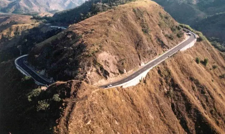Desmontes de rochas na Serra das Araras continua nos dias, 04, 05, 06, 07 e 09 de maio