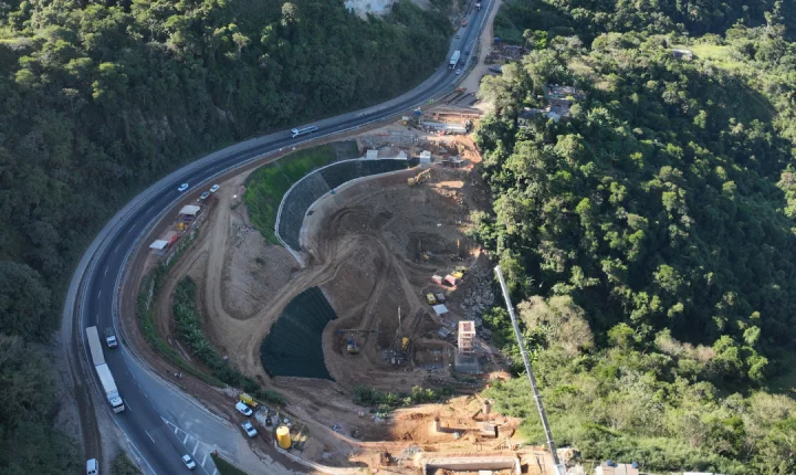 Desmontes de rochas na Serra das Araras continuam nos dias 22, 24, 25 e 27 de junho