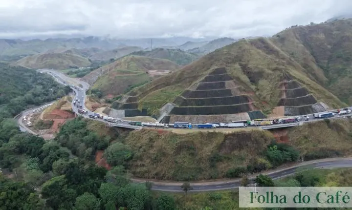 Desmontes de rochas na Serra das Araras continuam nos dias 30 de junho, 1º, 2 e 4 de julho