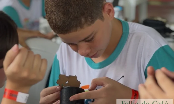  Equipe de Robótica do Colégio Nossa Senhora do Amparo se prepara para representar o Brasil em torneio internacional na Argentina