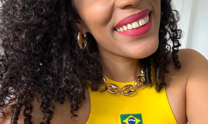 O couro cabeludo no inverno pede atenção: veja como manter seu  cabelo lindo em dias frios 