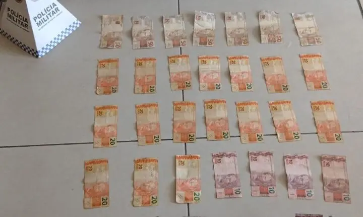 Piraí - Polícia Militar apreende dezenas de frascos de Tirzepatida sem nota fiscal 