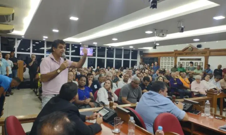 Um dia histórico - População lotou a Câmara de Vereadores em audiência pública com a Light