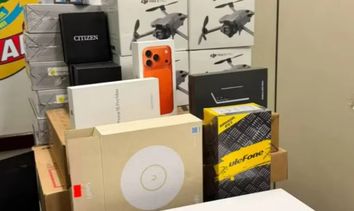 PRF apreende eletrônicos avaliados em R$ 69 mil na Via Dutra
