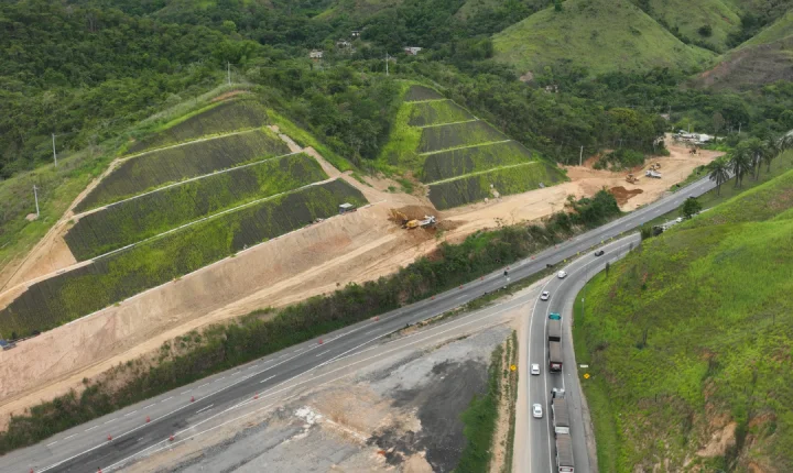 RioSP realiza novos desmontes de rochas na Serra das Araras entre os dias 24 e 29 de agosto